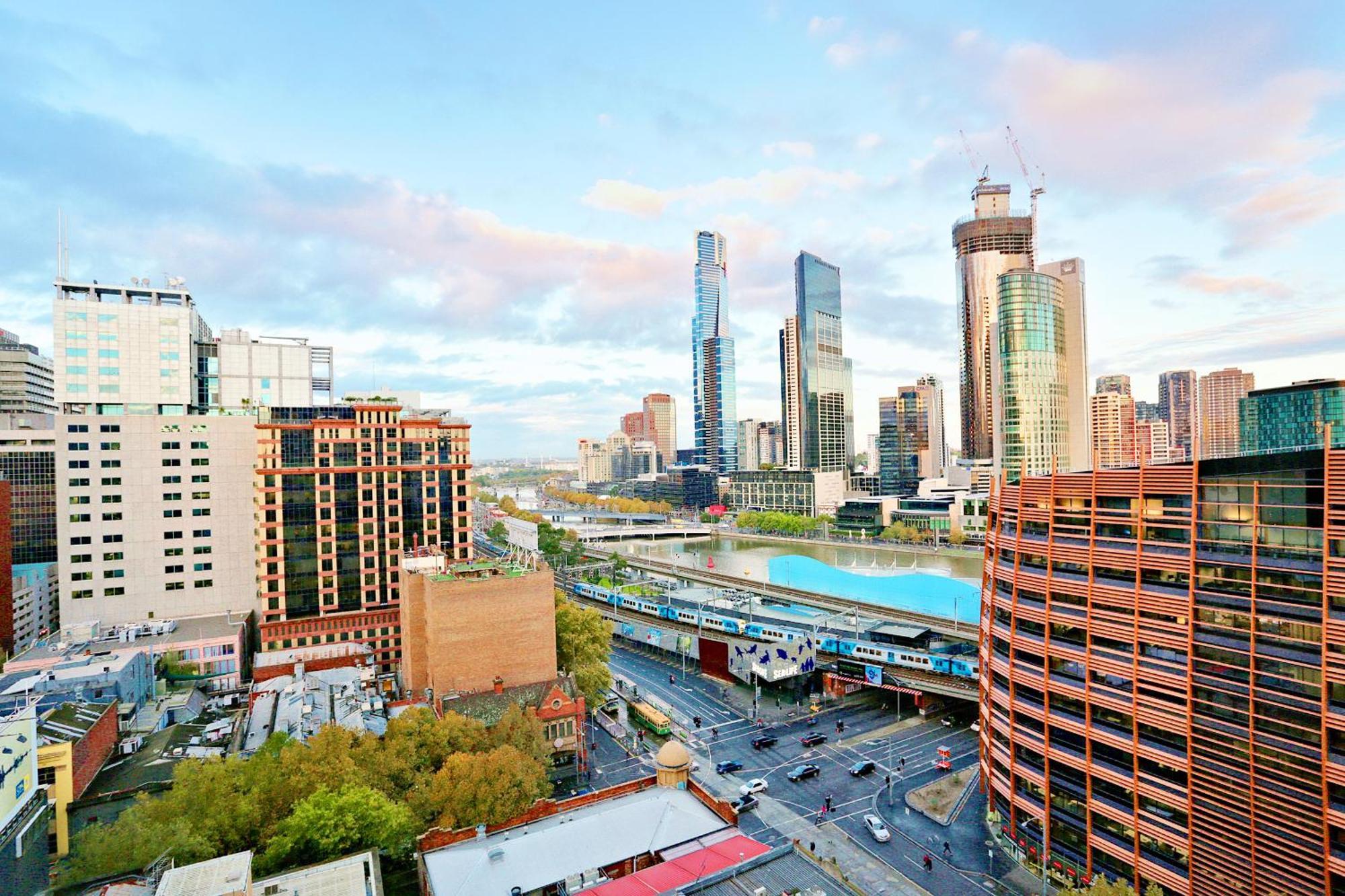 Aura On Flinders Serviced Apartments Melbourne Exteriör bild